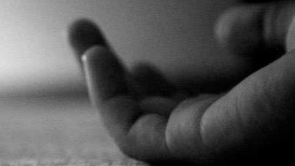 ಮಗಳು ಏನೋ ಮಾಡಿಕೊಂಡಿದ್ದಾಳೆ