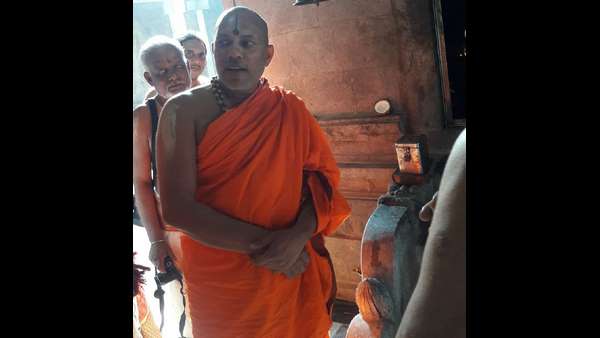 ಯಾದಗಿರಿ ಕಣ್ವ ಸ್ವಾಮಿಯ ಚಾಟಿಂಗ್ ಹಿಸ್ಟರಿ; ಕ್ಲಿಕ್ ಮಾಡೋ ಮುನ್ನ ಯೋಚ್ನೆ ಮಾಡಿ!