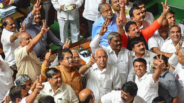 ಒಟ್ಟು ಶಾಸಕರ 15% ಮಾತ್ರ ಸಚಿವರಿರಬೇಕು