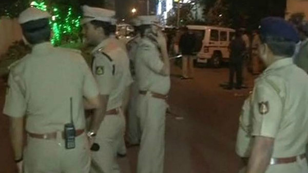 ಎಲ್ಲೆಲ್ಲಿ ಕಾಮುಕರ ಕೀಟಲೆ?