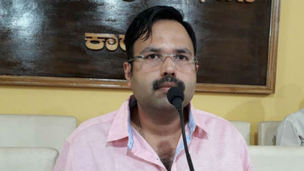 ಚುನಾವಣಾ ಸಮಯದಲ್ಲಿ ಪಕ್ಷೇತರನಾಗಿ ಸ್ಪರ್ಧೆ