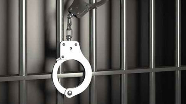 12 ಜನರ ತಂಡದಿಂದ ದರೋಡೆ