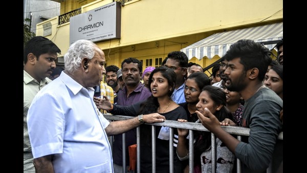 ಸುನೀಲ್ ಪುರಾಣಿಕ್ ಹಾಜರು
