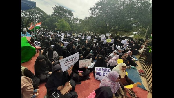 ರೆಡ್ಡಿಗೆ ಸ್ವಲ್ಪವಾದರೂ ನಾಚಿಕೆ ಮಾನ ಮರ್ಯಾದೆ ಇದೆಯಾ?