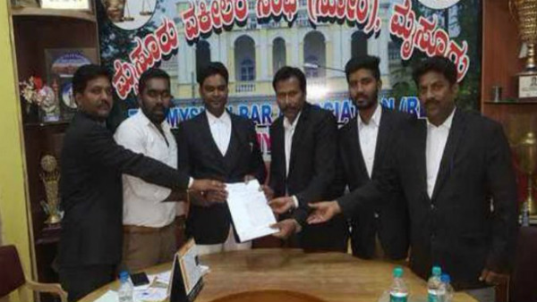 ಮೈಸೂರಿನ ಘನತೆ ಉಳಿಸಲು ಈ ನಿರ್ಧಾರ ಎಂದ ವಕೀಲರು ಮೈಸೂರಿನ ಘನತೆ ಉಳಿಸಲು ಈ ನಿರ್ಧಾರ ಎಂದ ವಕೀಲರು