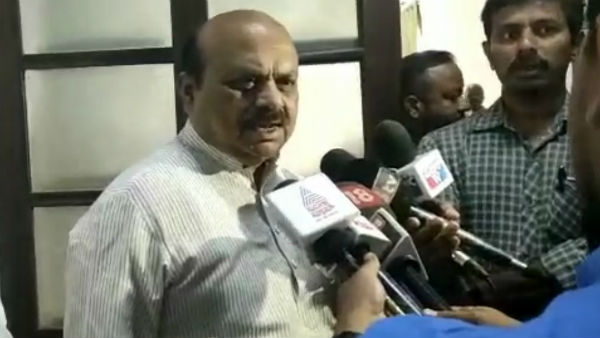 ಮೊದಲಿನಿಂದಲೂ ವಿವಾದ ಮೊದಲಿನಿಂದಲೂ ವಿವಾದ