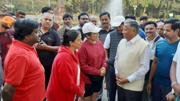 ವಾಹನ ಸಂಚಾರಕ್ಕೆ ಅವಕಾಶವಿದೆ