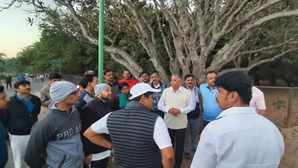 ವಾಯುವಿಹಾರಿಗಳು