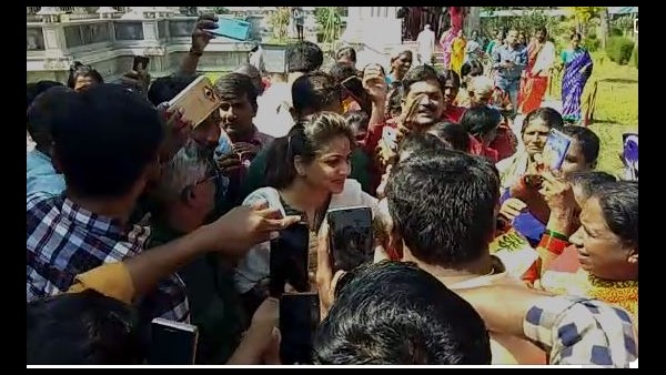 Actress Rachitha Ram Visited Sringeri Temple