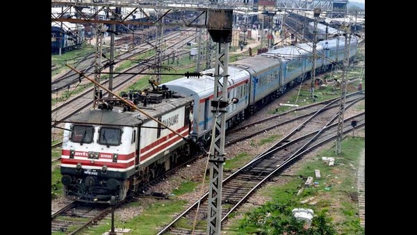 ಭದ್ರತೆ, ವೈದ್ಯಕೀಯ ಸಹಾಯಕ್ಕಾಗಿ ಒಂದನ್ನು ಒತ್ತಿ ಭದ್ರತೆ, ವೈದ್ಯಕೀಯ ಸಹಾಯಕ್ಕಾಗಿ ಒಂದನ್ನು ಒತ್ತಿ