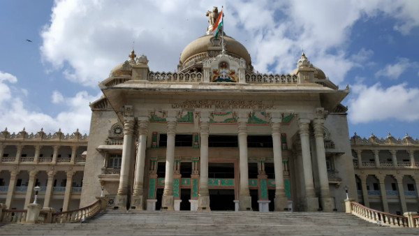 ಆದರೆ ದಾಖಲಾಗಿದ್ದು ಮಾತ್ರ ಅತಿ ಕಡಿಮೆ ಭೂಕಬಳಿಕೆ ಪ್ರಕರಣಗಳು