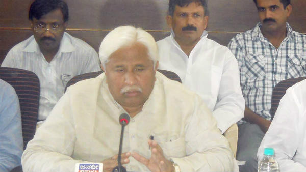 ಸಂಕಷ್ಟದಲ್ಲಿ ಸಣ್ಣ ಹಿಡುವಳಿದಾರ ರೈತರು: ಸಮಿತಿ ಆಕ್ಷೇಪ