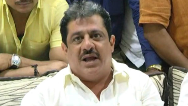 ಜಮೀರ್ ಅಹಮದ್ ವಿರುದ್ಧ ಬಾಂಬ್