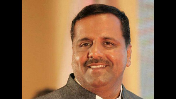 ಒಬ್ಬನೇ ಫಿಕ್ಸ್ ಮಾಡಲು ಸಾಧ್ಯವಿಲ್ಲ