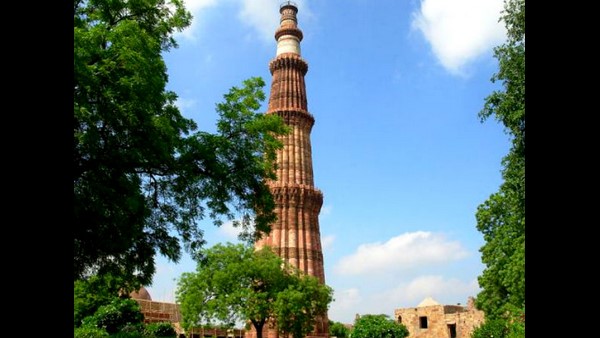  800 ವರ್ಷಗಳ ಕಾಲ ದೇಶ ಲೂಟಿ