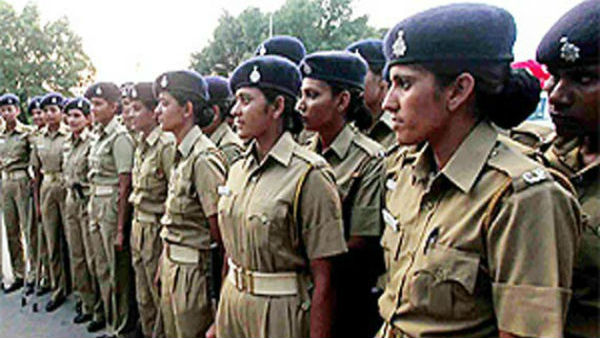 80 ಮಹಿಳಾ ಸಿಬ್ಬಂದಿ ಆಯ್ಕೆ ಮಾಡಿದ ಪೊಲೀಸರು 80 ಮಹಿಳಾ ಸಿಬ್ಬಂದಿ ಆಯ್ಕೆ ಮಾಡಿದ ಪೊಲೀಸರು