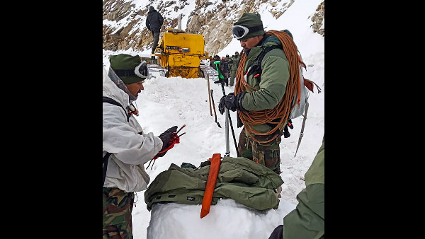 ಸೈನಿಕರಿಗೆ ನಿರ್ಮಿಸಿರುವ ಮನೆ-ಶಿಬಿರಗಳು ಸೂಕ್ತವಾಗಿಲ್ಲ