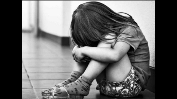 ವಿದ್ಯಾರ್ಥಿನಿಯರ ಮೇಲೆ ಲೈಂಗಿಕ ದೌರ್ಜನ್ಯ 