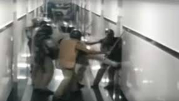 ಆಸ್ಪತ್ರೆಯಲ್ಲಿಯೇ ಲಾಠಿಚಾರ್ಜ್ ಮಾಡಿದರು: ಎಚ್‌ಡಿಕೆ