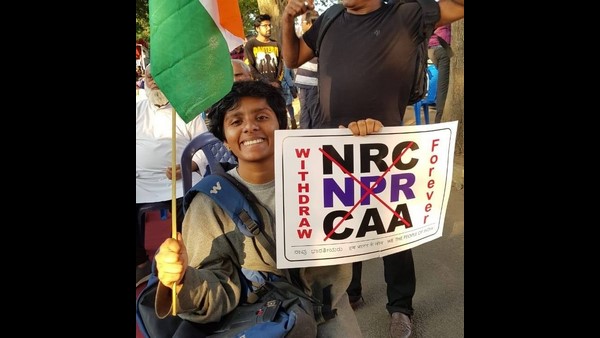 ಬಲವಂತದಿಂದ ಮೈಕ್ ಕಸಿದುಕೊಳ್ಳಲಾಯಿತು