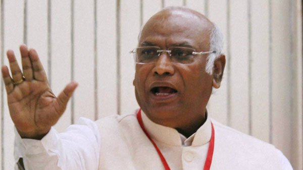 ಪ್ರಧಾನಿ ಮೋದಿ, ಬಿಜೆಪಿ ನಾಯಕರ ಮುಖದಲ್ಲಿ 'ಬಜೆಟ್' ನಿರಾಸೆ