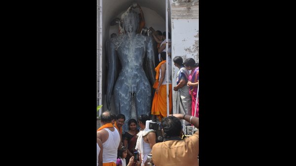 Mahamastakabhisheka For Basti Gommata In Kr Pete Mahamastakabhisheka For Basti Gommata In Kr Pete