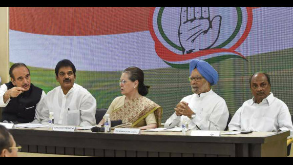 ಹೈಕಮಾಂಡ್ ಗೆ ಅತ್ಯಂತ ಆಪ್ತರಿಂದಲೇ ಟ್ರಬಲ್ 