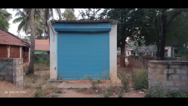 Drinking Water Units Are Dirty In Hiriyuru