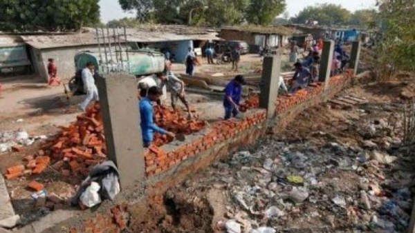ಮುಂಬೈ ಸ್ಲಂ ಚಿತ್ರ