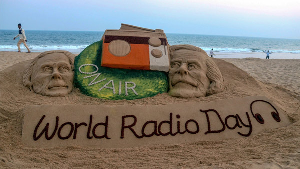 ಬಿನಾಕಾ ಗೀತ್ ಮಾಲಾ... ಬಿನಾಕಾ ಗೀತ್ ಮಾಲಾ...