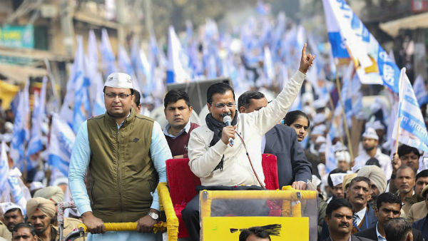 ದೇಶಕ್ಕಾಗಿ ಪ್ರಾಣ ಕೊಡಲೂ ಸಿದ್ಧ ದೇಶಕ್ಕಾಗಿ ಪ್ರಾಣ ಕೊಡಲೂ ಸಿದ್ಧ