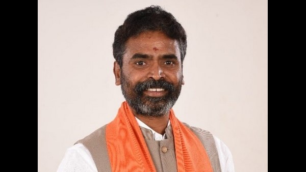 ಏಜೆಂಟ್‌ಗಳನ್ನು ಪತ್ತೆಹಚ್ಚಬೇಕು