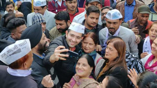 ತ್ರಿಕೋನ ಸ್ಪರ್ಧೆ