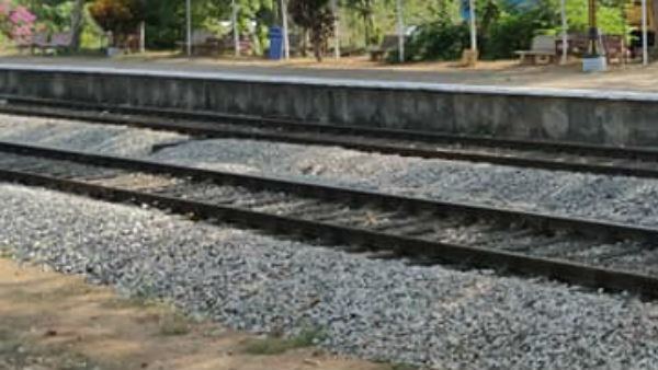 ರೈಲಿಗೆ ತಲೆಕೊಟ್ಟು ಆತ್ಮಹತ್ಯೆ