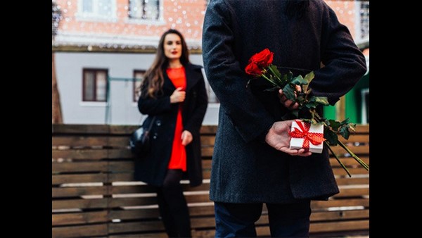 ಪ್ರೀತಿಯ ಪ್ರಸ್ತಾಪಕ್ಕೆ ಒಂದು ವರ್ಷ ಕಾಯಬೇಕೇ? 