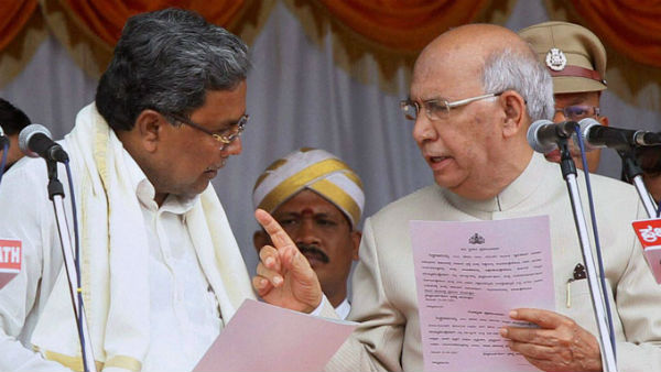 ಸರಣಿ ಪ್ರಮಾಣ ವಚನ ಬೋಧಿಸಿದ ರಾಜ್ಯಪಾಲ