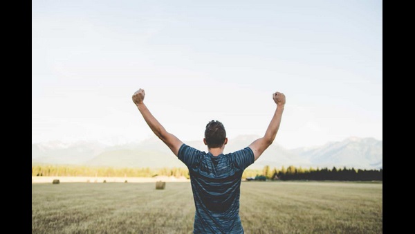 ಕೆಲಸ ಬಿಟ್ಟು ಮೀನು ಮಾರಾಟ 
