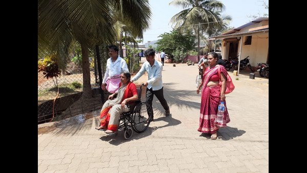 ರೋಗಿಗಳ ಪರದಾಟ