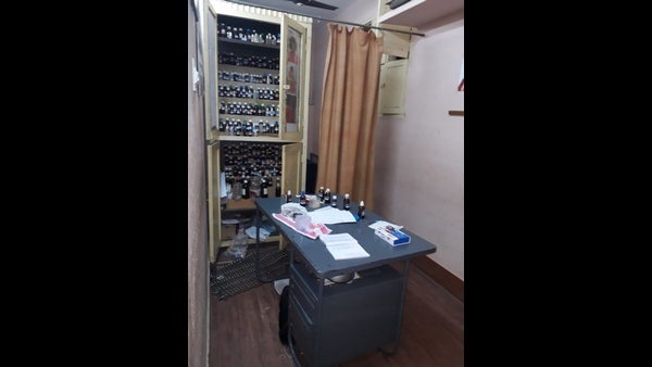 Ayush Officials Raid On Homeopathy Clinic In Davanagere