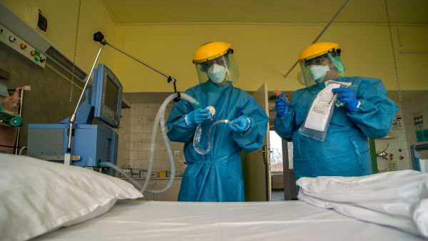 ಸೋಂಕಿತರ ಸಾವಿಗೆ ವೆಂಟಿಲೇಟರ್ ಅಭಾವವೂ ಕಾರಣ 