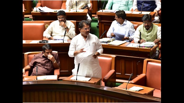 ಸುಧಾಕರ್ ಆರೋಪದಿಂದ ರಾಜೀನಾಮೆಗೆ ಮುಂದಾದ ರಮೇಶ್ ಕುಮಾರ್