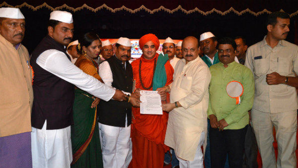 ಜಯಮೃತ್ಯಂಜಯ ಸ್ವಾಮೀಜಿ ಮಾತನಾಡಿ 