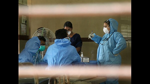 1918ರ ಮೇ ತಿಂಗಳಲ್ಲಿ ಬಾಂಬೆಯಲ್ಲಿ ಮೊದಲ ಸೋಂಕು 