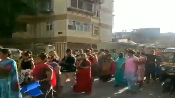 FIR Filed Against 40 People Who Had Gathered Outside On 22 March FIR Filed Against 40 People Who Had Gathered Outside On 22 March