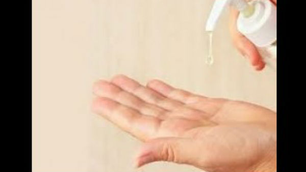 ಸಾಬೂನು, ಹ್ಯಾಂಡ್ ಸ್ಯಾನಿಟೈಸರ್ ಇರಲೇಬೇಕು