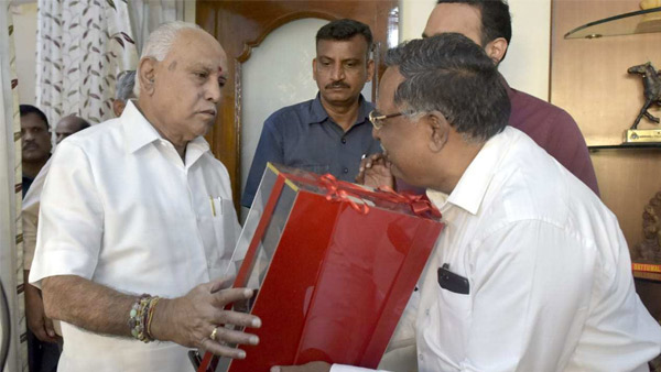 Janapada Loka as National Cultural centre grant requested to Yediyurappa 