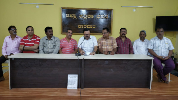 Karwar Merchants Association Support To Janatha Curfew Karwar Merchants Association Support To Janatha Curfew