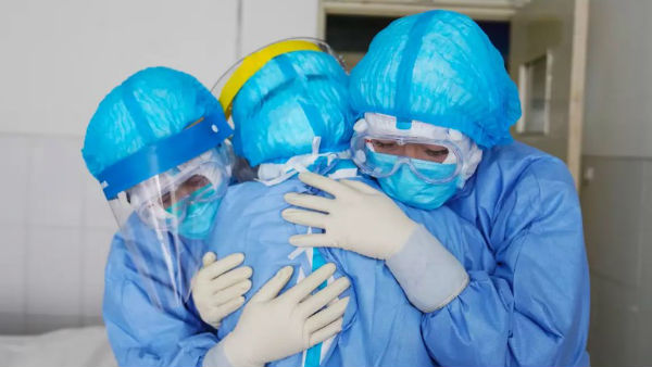 ಟೆಕ್ಕಿ ಕುಟುಂಬಸ್ಥರಿಗೂ ಪ್ರತ್ಯೇಕ ಕೊಠಡಿಯಲ್ಲಿ ತಪಾಸಣೆ 