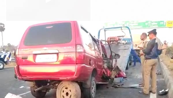 Coimbatore: Lorry Innova accident kills 6 students 