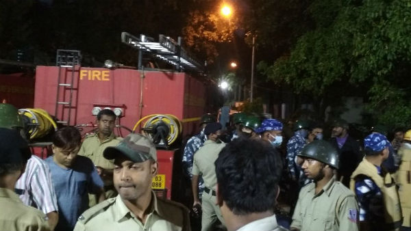 Coronavirus Riots In Dum Dum Central Jail In Kolkata, Several Injured Coronavirus Riots In Dum Dum Central Jail In Kolkata, Several Injured